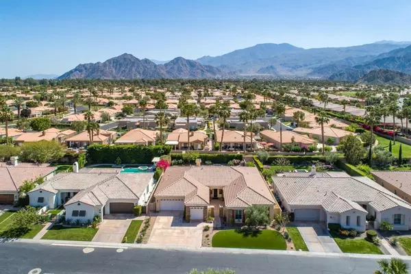 La Quinta, CA 92253,78055 Red Hawk LN