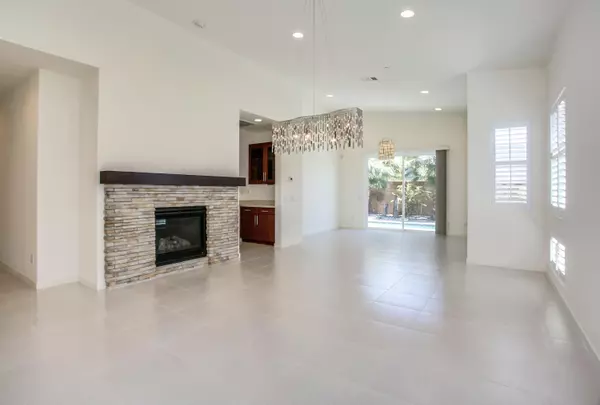 Palm Springs, CA 92262,682 Axis WAY