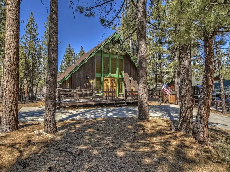 506 Pinewood CT, Big Bear, CA 92314