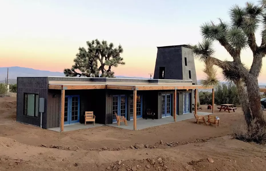 8710 La Contenta RD, Yucca Valley, CA 92284