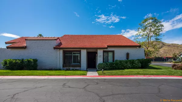 2252 Miramonte CIR E #A, Palm Springs, CA 92264