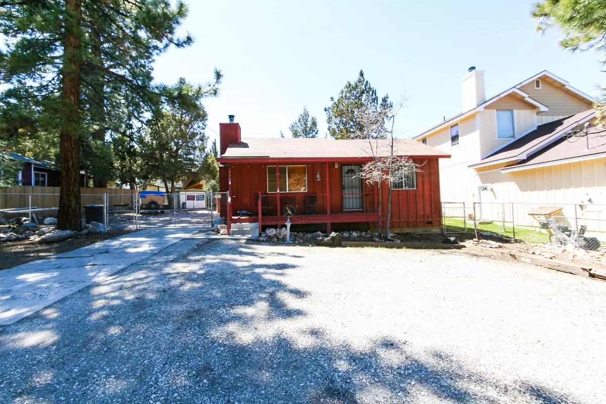 Sugarloaf, CA 92386,130 Maple LN