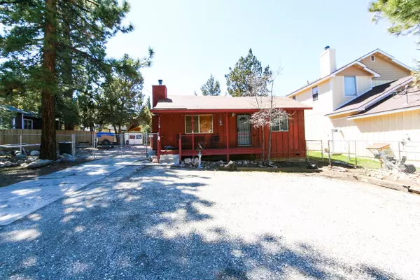 130 Maple LN, Sugarloaf, CA 92386