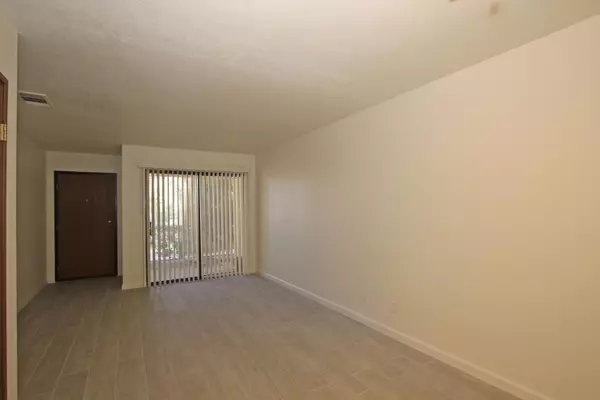 Palm Springs, CA 92262,2812 N Auburn CT #112