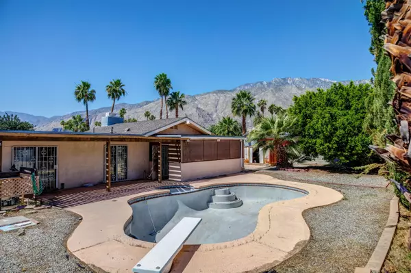 1110 E Vista Chino, Palm Springs, CA 92262