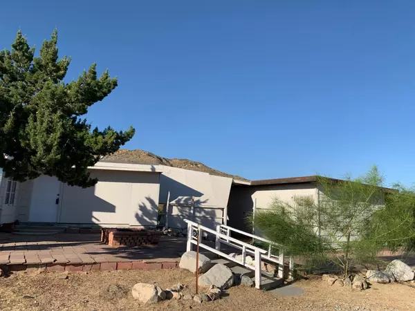 Morongo Valley, CA 92256,52222 Cactus LN