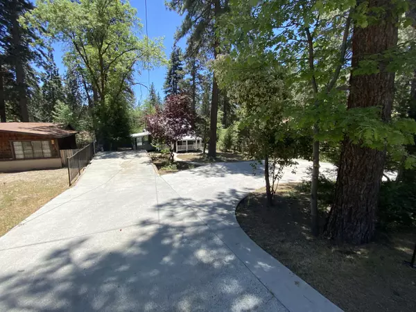 Idyllwild, CA 92549,54445 Live Oak ST