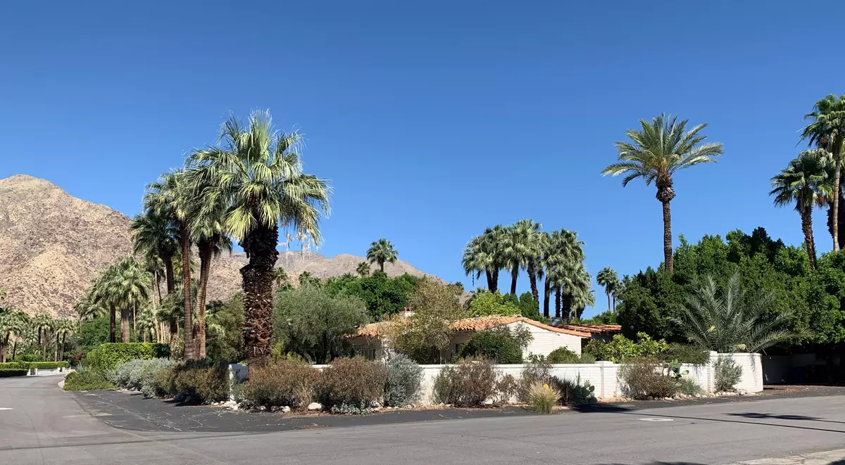 Palm Springs, CA 92262,300 W Vereda Sur