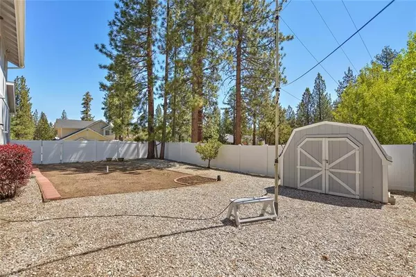 Big Bear Lake, CA 92315,42717 Edelweiss DR