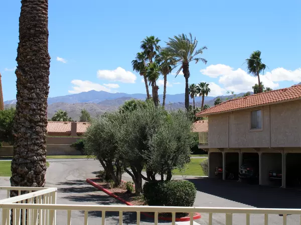 Palm Desert, CA 92260,73062 Helen Moody LN