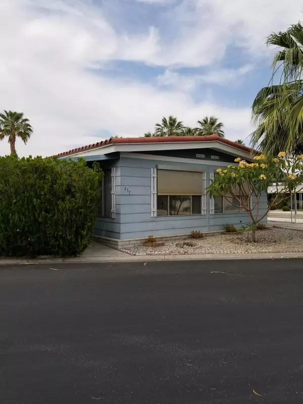 237 Los Pinos, Palm Springs, CA 92264