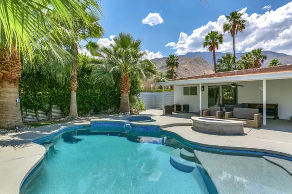 2550 N Cardillo AVE, Palm Springs, CA 92262