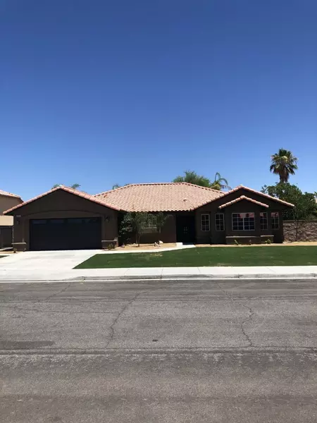 78572 Naples DR, La Quinta, CA 92253