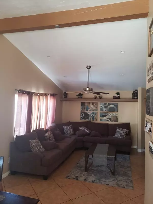 La Quinta, CA 92253,51805 Avenida Madero