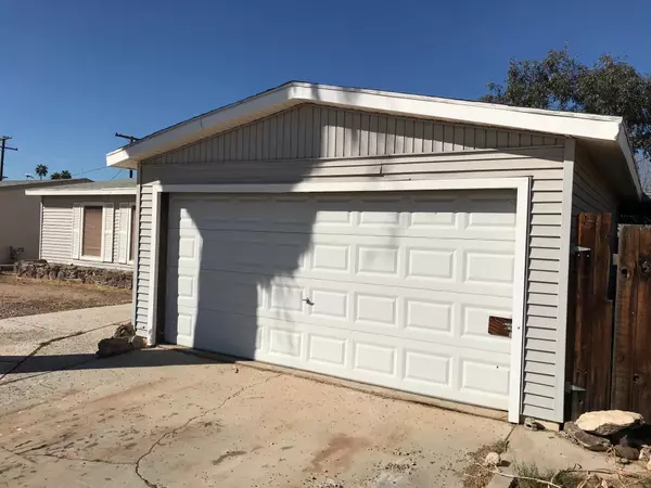 Blythe, CA 92225,631 N 9th ST