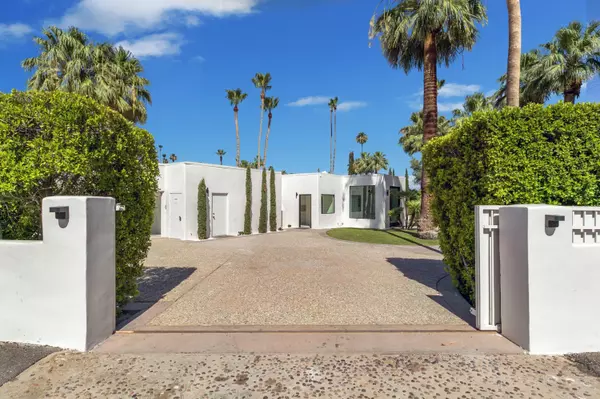 Palm Springs, CA 92262,370 W Vía Lola