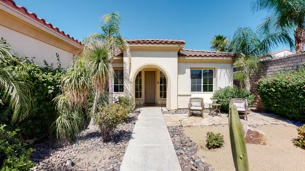 La Quinta, CA 92253,44695 Via Catalina