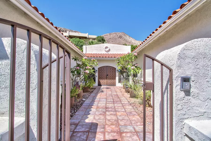 6 Venus DR, Rancho Mirage, CA 92270