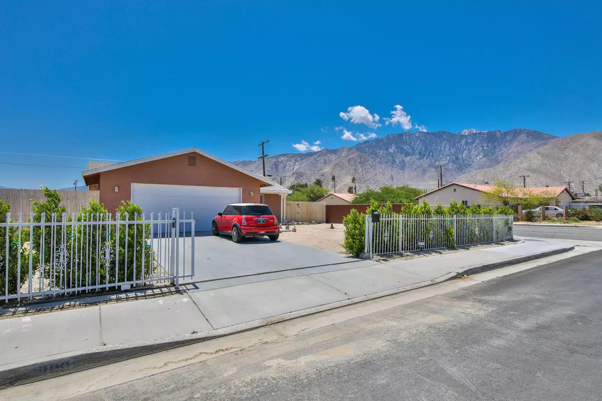 Palm Springs, CA 92262,399 W Palm Vista DR