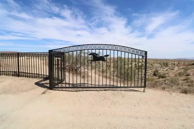 4625 Warren Vista AVE, Yucca Valley, CA 92284