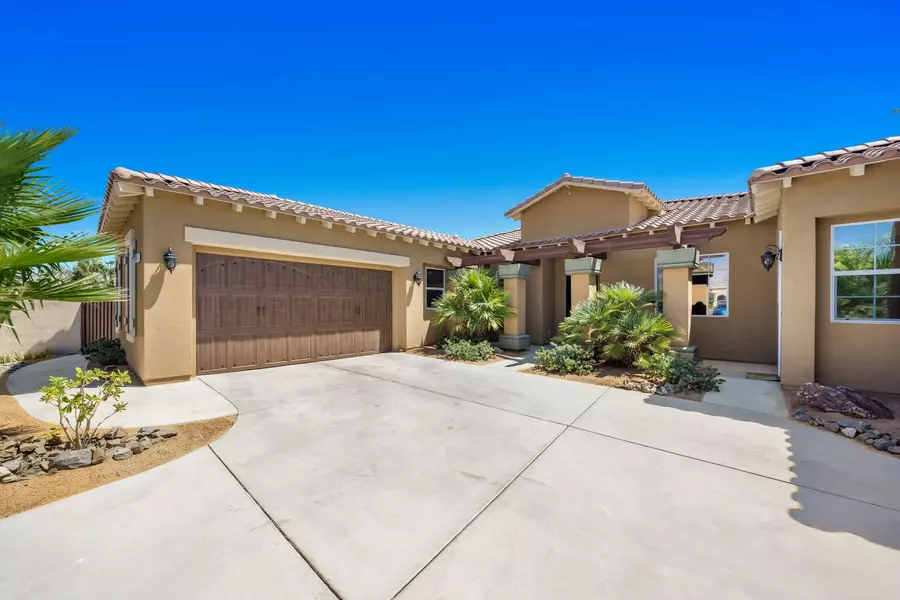 48180 Coosbay Bridge CIR, Indio, CA 92201