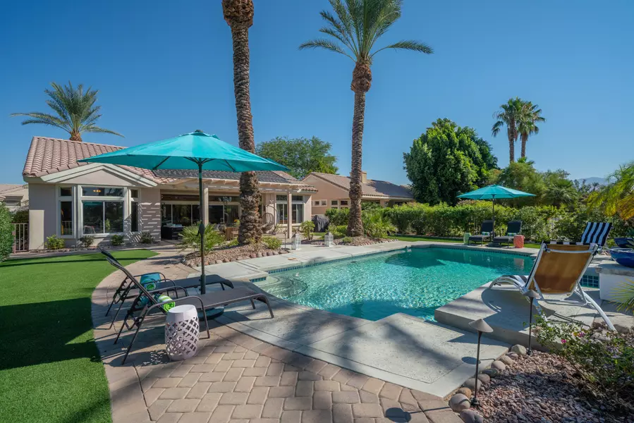 38368 Sunny Days DR, Palm Desert, CA 92211