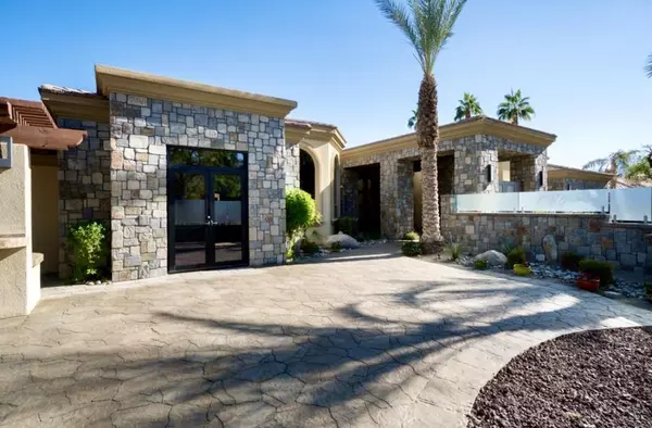 Rancho Mirage, CA 92270,28 Clancy LN S