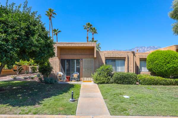 2305 Los Patos DR, Palm Springs, CA 92264