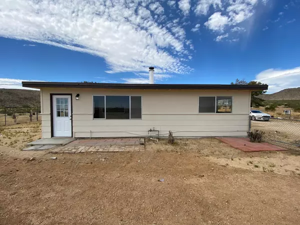 Joshua Tree, CA 92252,5252 El Reposo ST