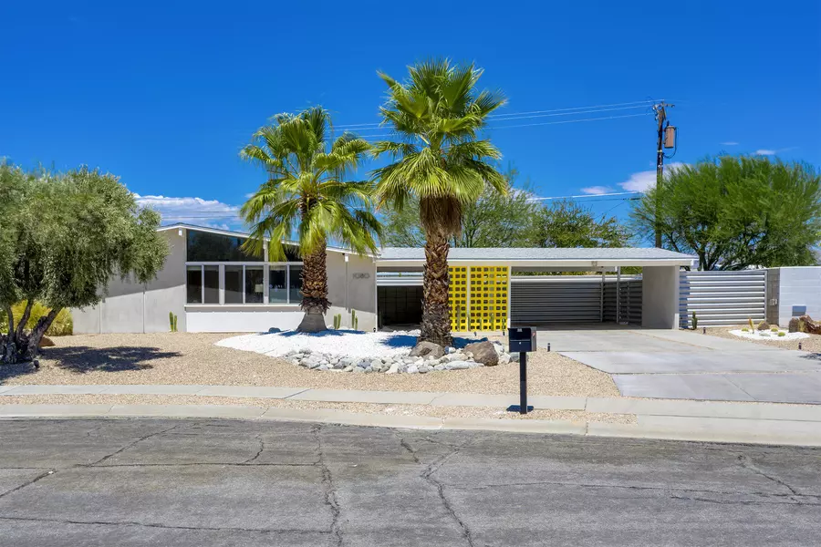 1080 E Adobe WAY, Palm Springs, CA 92262