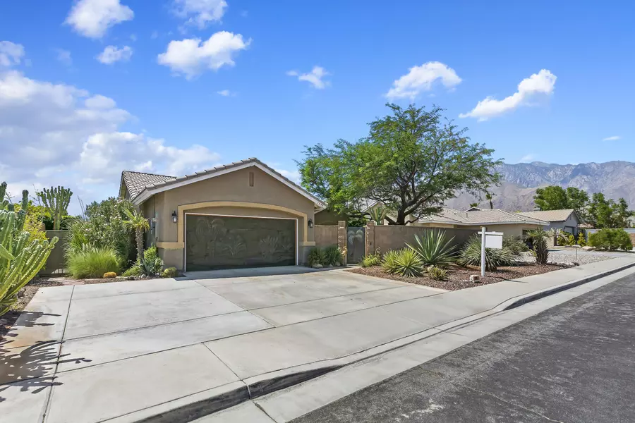 1599 Amelia WAY, Palm Springs, CA 92262