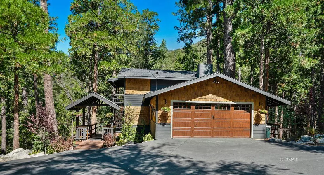 24750 Upper Rim Rock RD, Idyllwild, CA 92549