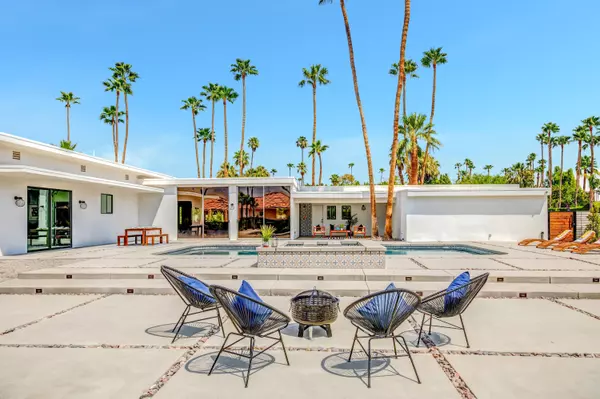 Palm Springs, CA 92262,723 E Vereda Sur