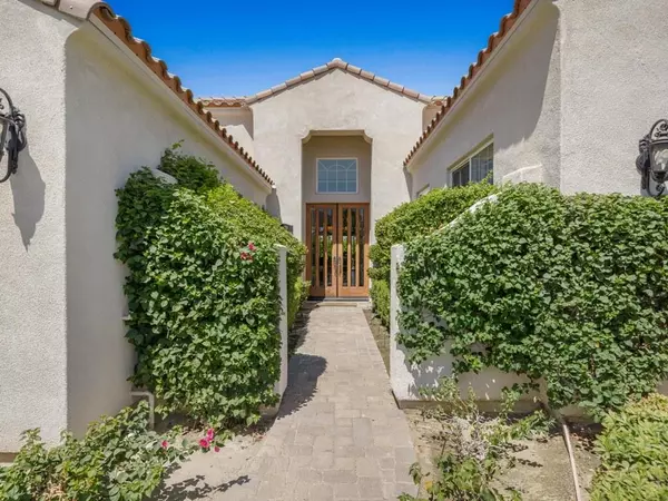 La Quinta, CA 92253,80076 Via Tesoro