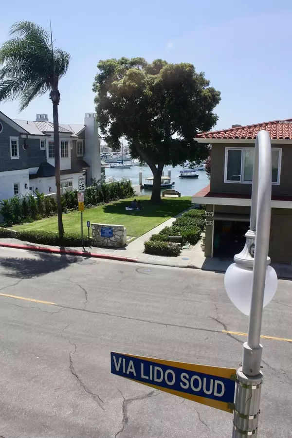 Newport Beach, CA 92663,460 Via Lido Soud