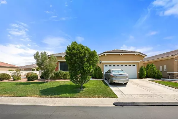 10331 Wilmington LN, Apple Valley, CA 92308