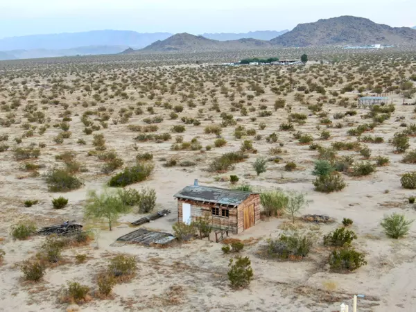 Joshua Tree, CA 92252,1035 Sahara TER