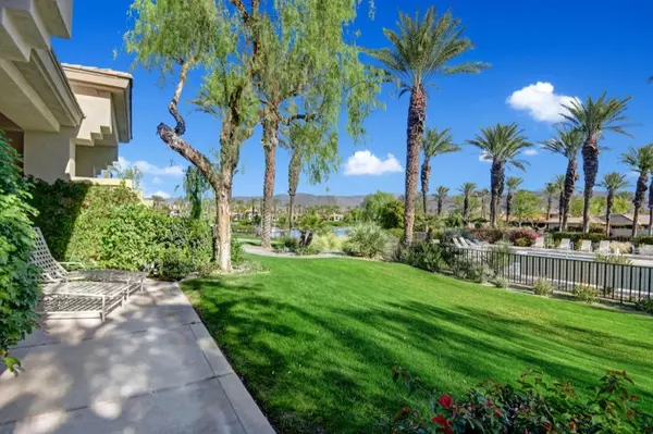 302 Desert Holly DR, Palm Desert, CA 92211