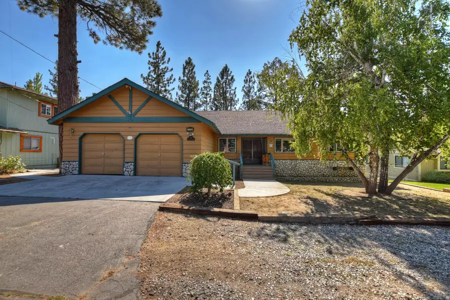 132 Finch DR, Big Bear Lake, CA 92315