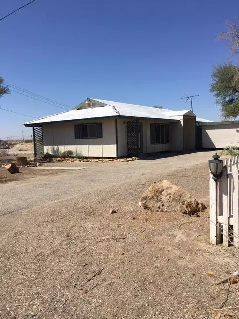 2367 Oahu LN, Thermal, CA 92274