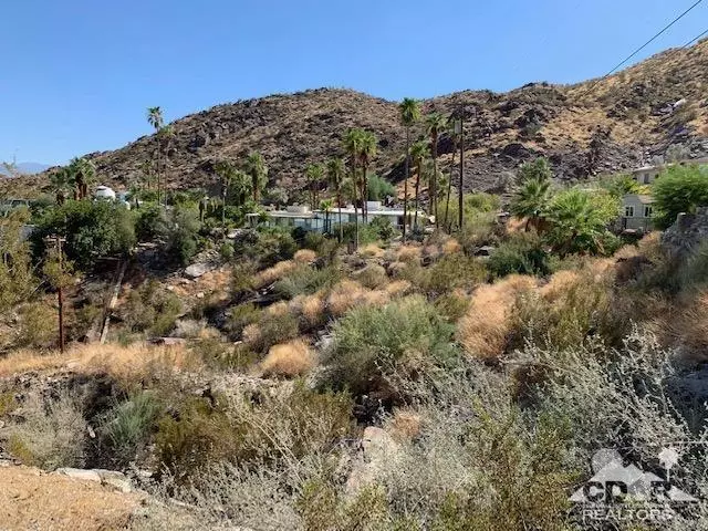 1870 S Crestview DR, Palm Springs, CA 92264