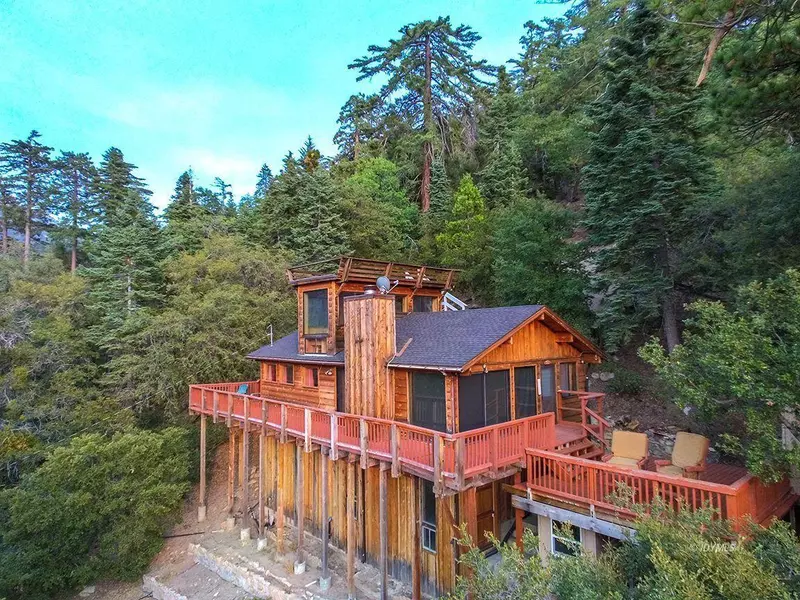 53025 Woodpecker WAY, Idyllwild, CA 92549