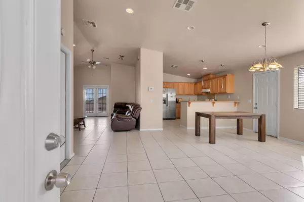 Desert Hot Springs, CA 92240,66635 5th ST