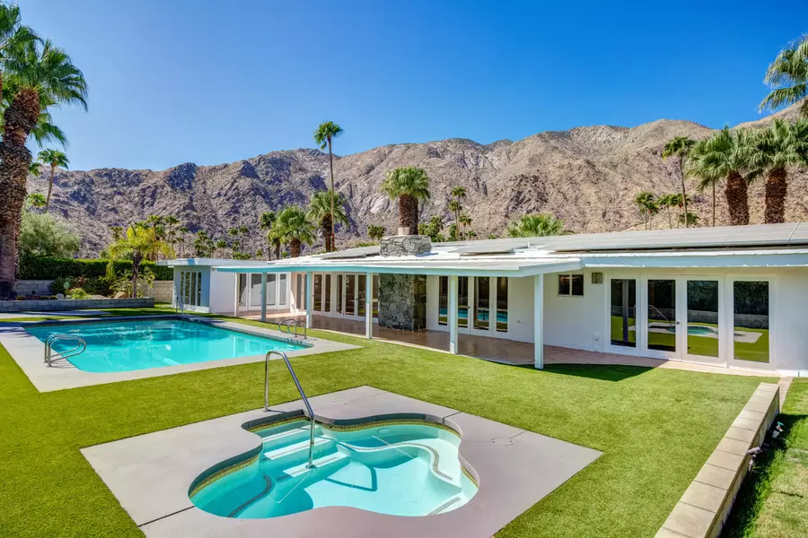 1196 Abrigo RD, Palm Springs, CA 92262