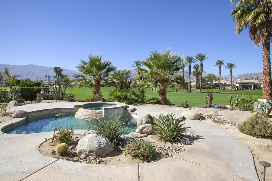 49631 Via Conquistador, La Quinta, CA 92253