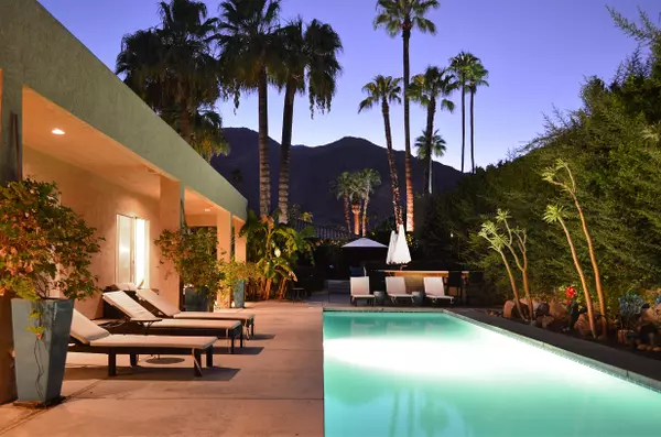 286 W Via Lola, Palm Springs, CA 92262