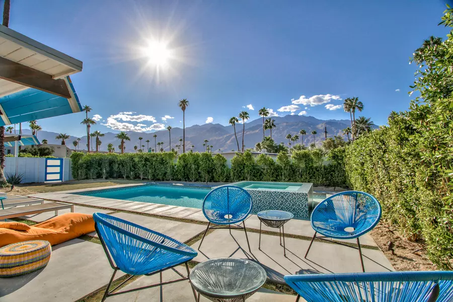 202 N Monterey RD, Palm Springs, CA 92262