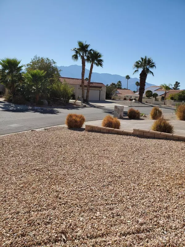 Desert Hot Springs, CA 92240,64610 Vardon CT