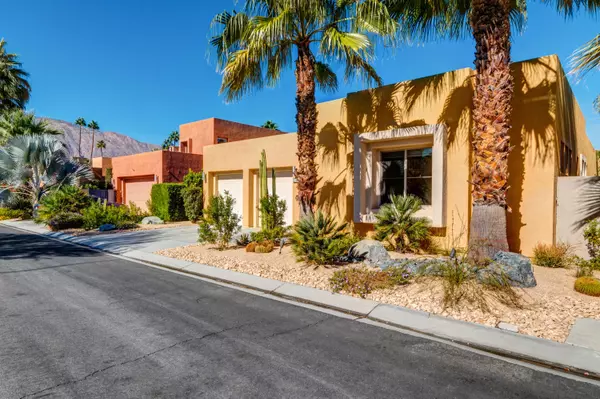 Palm Springs, CA 92264,3000 Candlelight LN