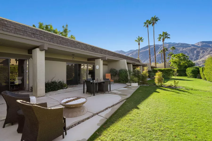 1294 Tiffany CIR N, Palm Springs, CA 92262